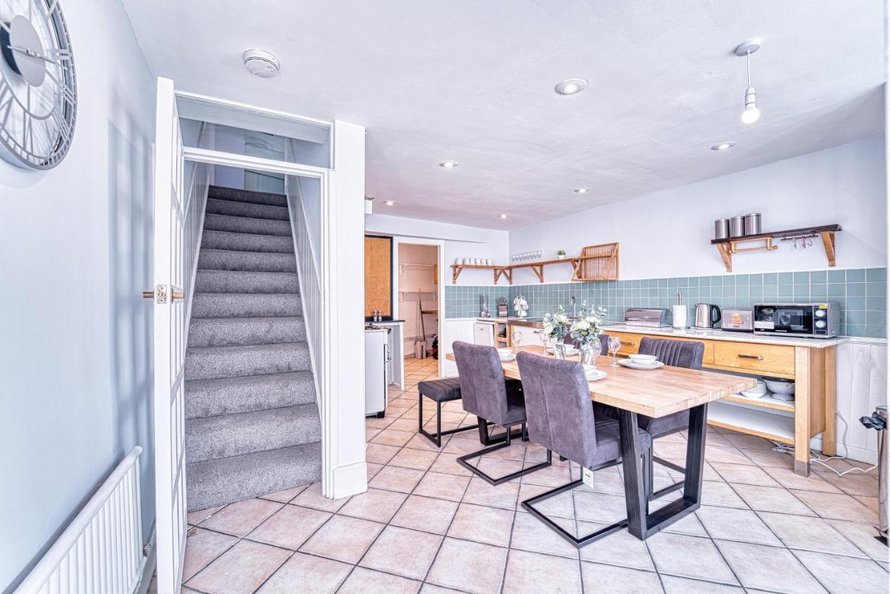 The Stylish Gem Of Bath - Football Table - Sleeps 10 Kültér fotó